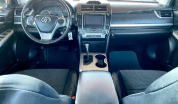 2013 Toyota Camry SE full