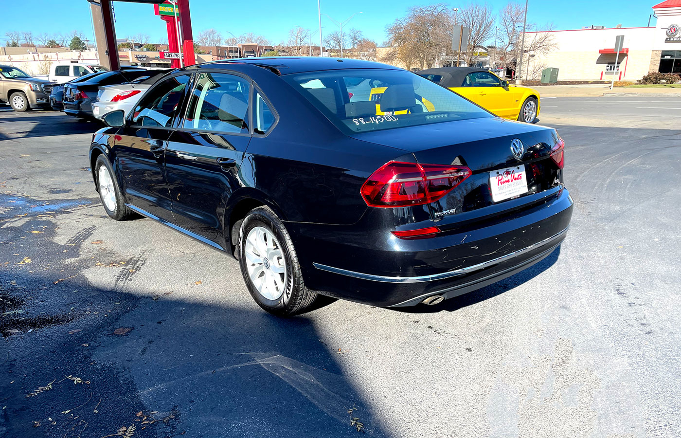 2018 Volkswagen Passat S