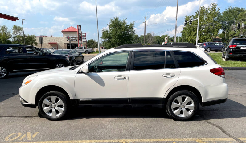 2010 Subaru Outback Legacy Premium full