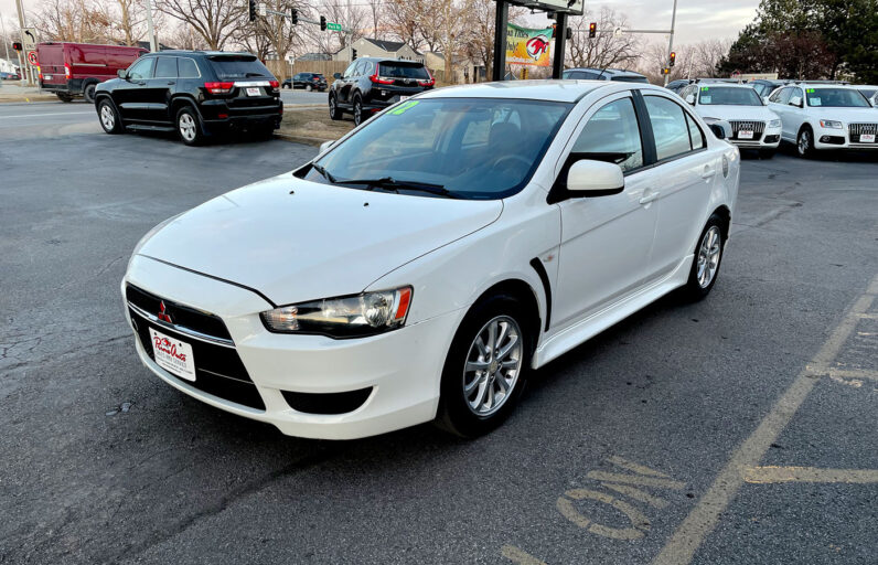 
								2012 Mitsubishi Lancer ES full									