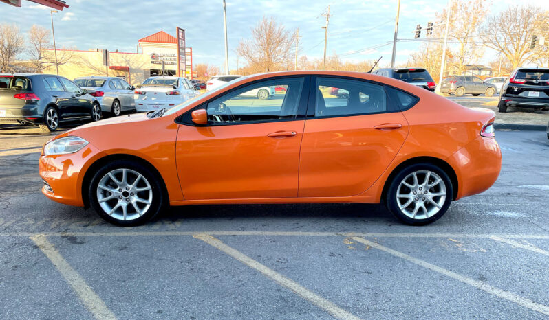 2013 Dodge Dart SXT full