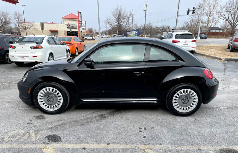 
								2014 Volkswagen Beetle full									