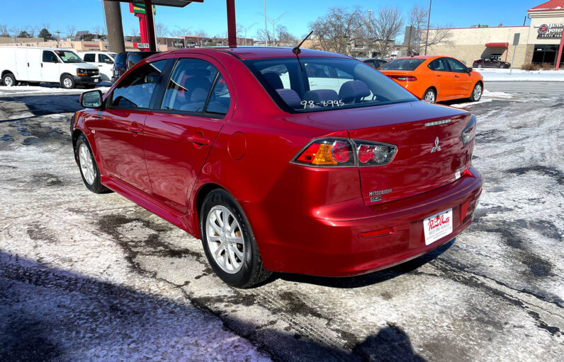 
								2012 Mitsubishi Lancer SE AWD full									