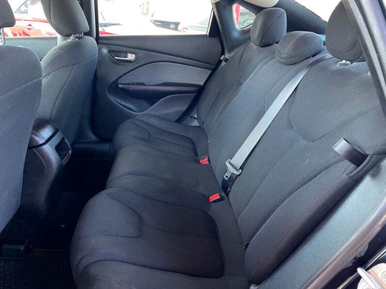 
								2013 Dodge Dart SE full									