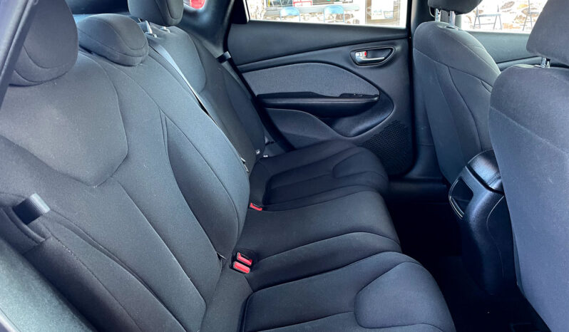 
								2013 Dodge Dart SE full									