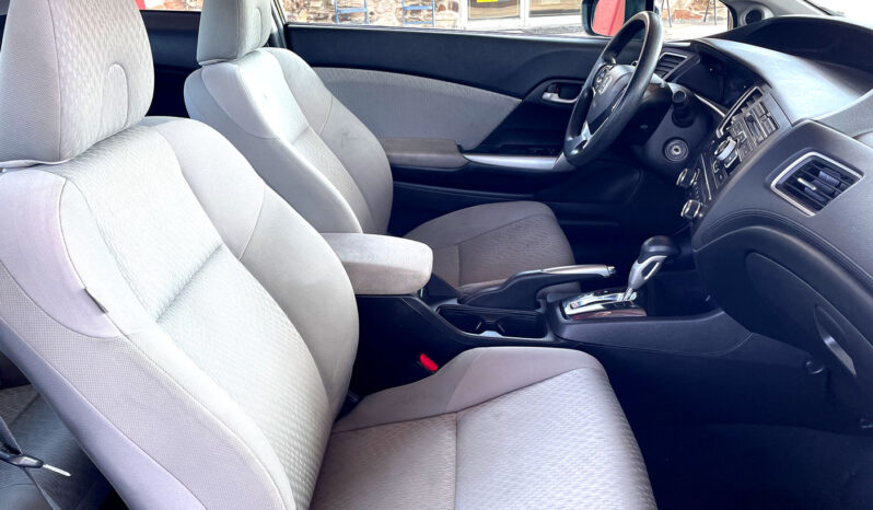 
								2014 Honda Civic LX full									