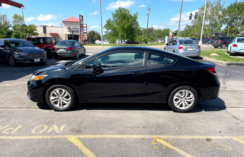 
								2014 Honda Civic LX full									