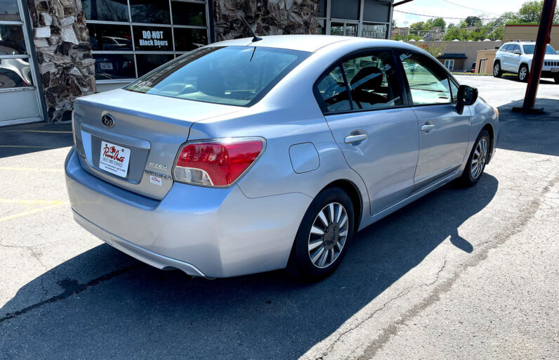 
								2012 Subaru Impreza full									