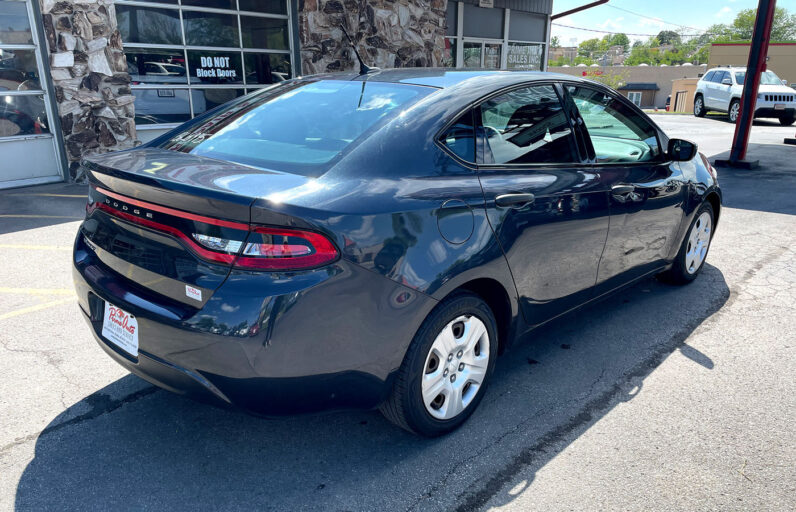 
								2013 Dodge Dart SE full									