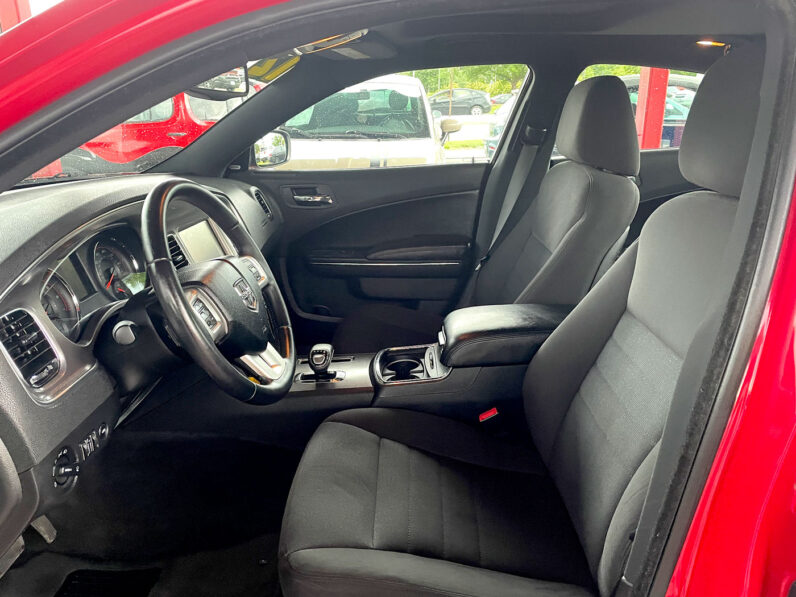 
								2012 Dodge Charger SXT full									