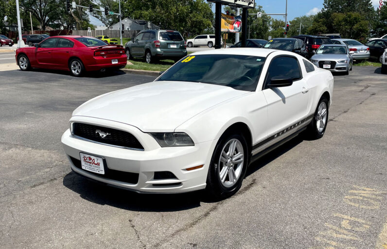 
								2013 Ford Mustang full									