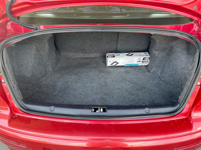 
								2016 Mitsubishi Lancer ES full									