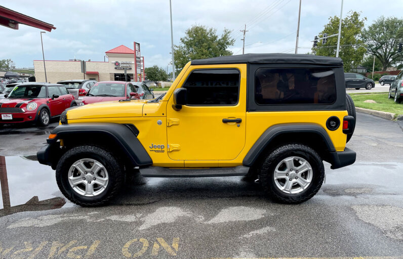 
								2019 Jeep Wrangler Sport full									