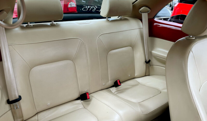 
								2009 Volkswagen New Beetle full									