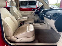 
										2009 Volkswagen New Beetle full									