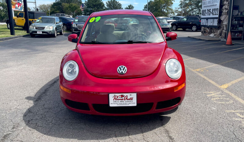 
								2009 Volkswagen New Beetle full									