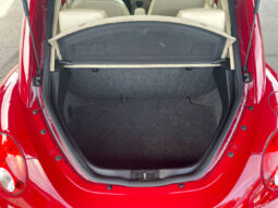 
										2009 Volkswagen New Beetle full									